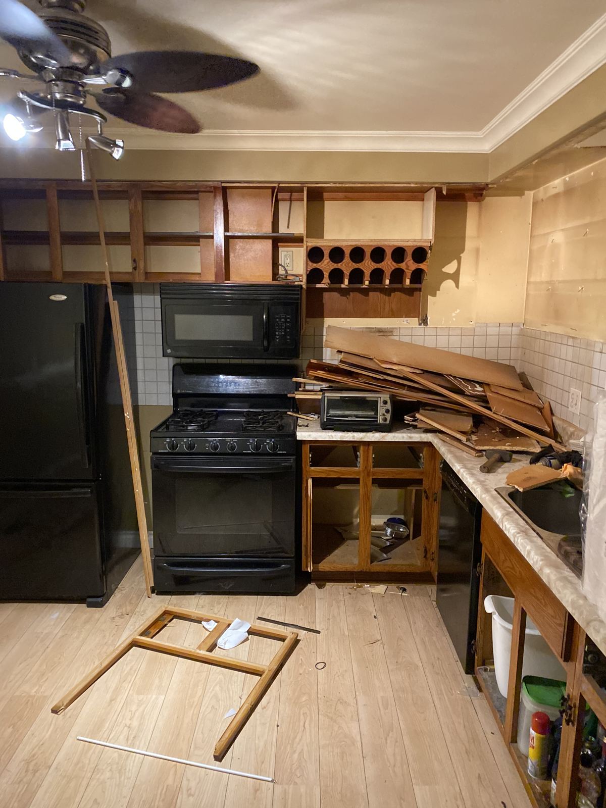 St Anns kitchen before renovation